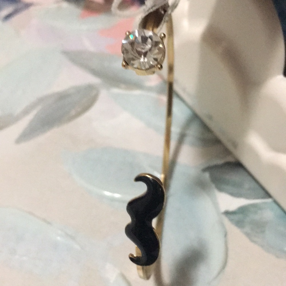 Holy Bangle Bracelet - Picture 4 of 5